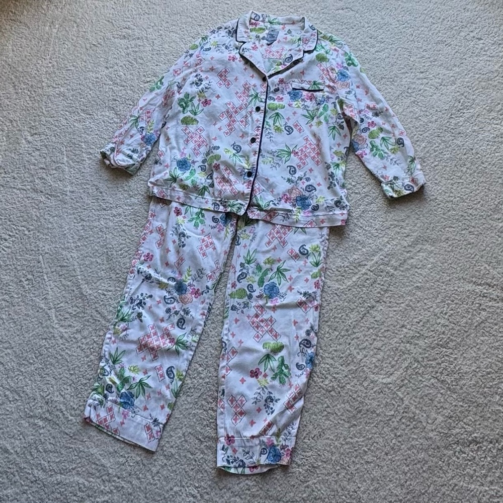 Women’s Cotton-Rayon Small / Medium Floral Pajama Set with Accent Trim